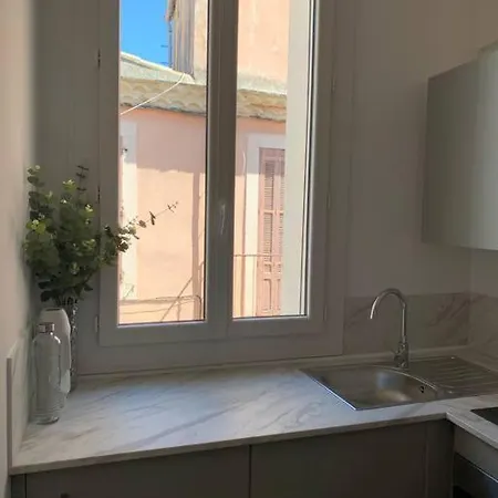 아파트 Le Cosy Nimois